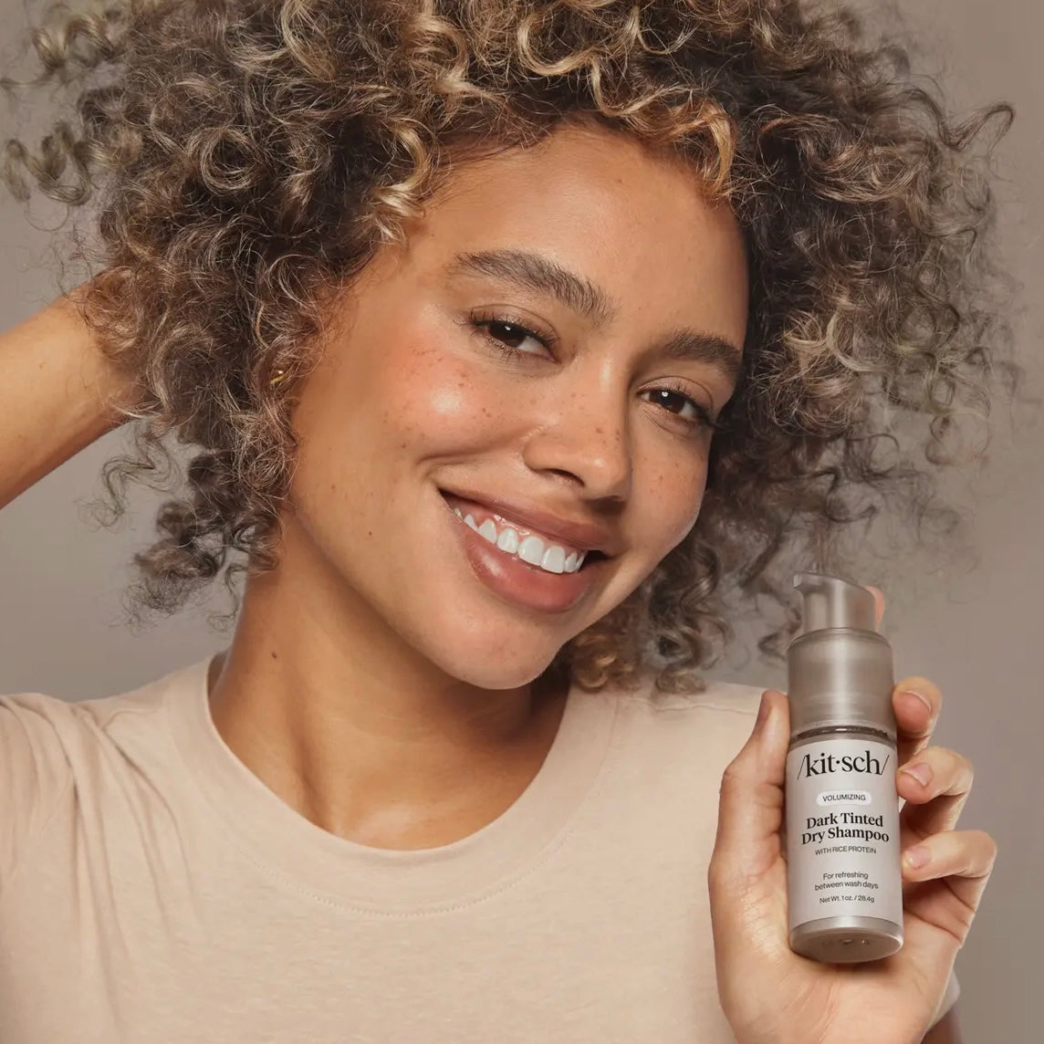 KITSCH | Volumizing Rice Protein Dry Shampoo - Dark Tinted 1 oz