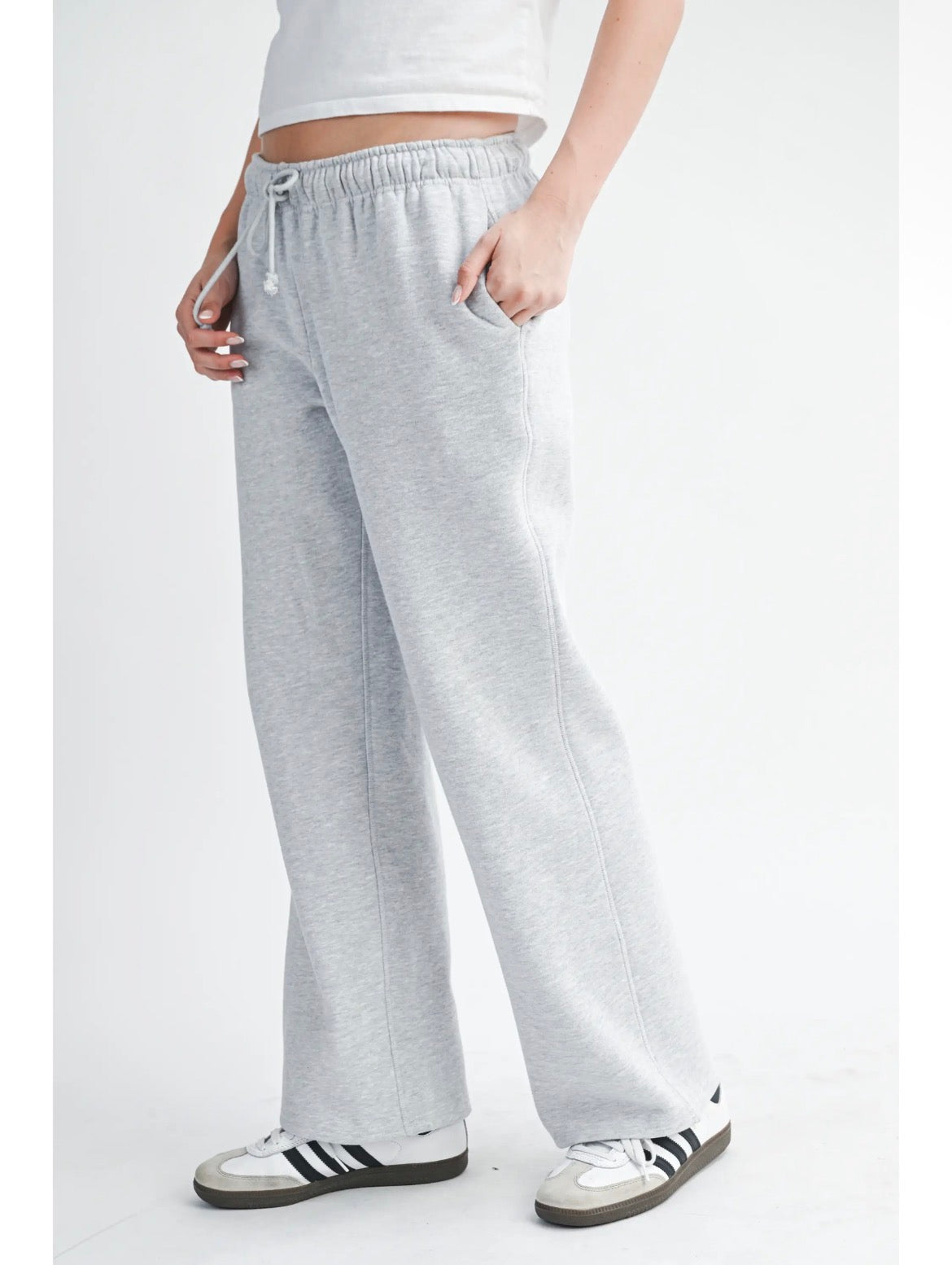 Relaxed Fit
Drawstring Sweatpants | Heather Gray