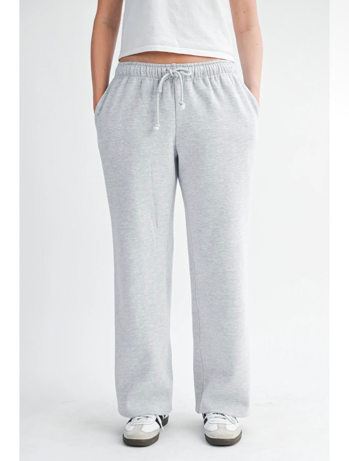 Relaxed Fit
Drawstring Sweatpants | Heather Gray