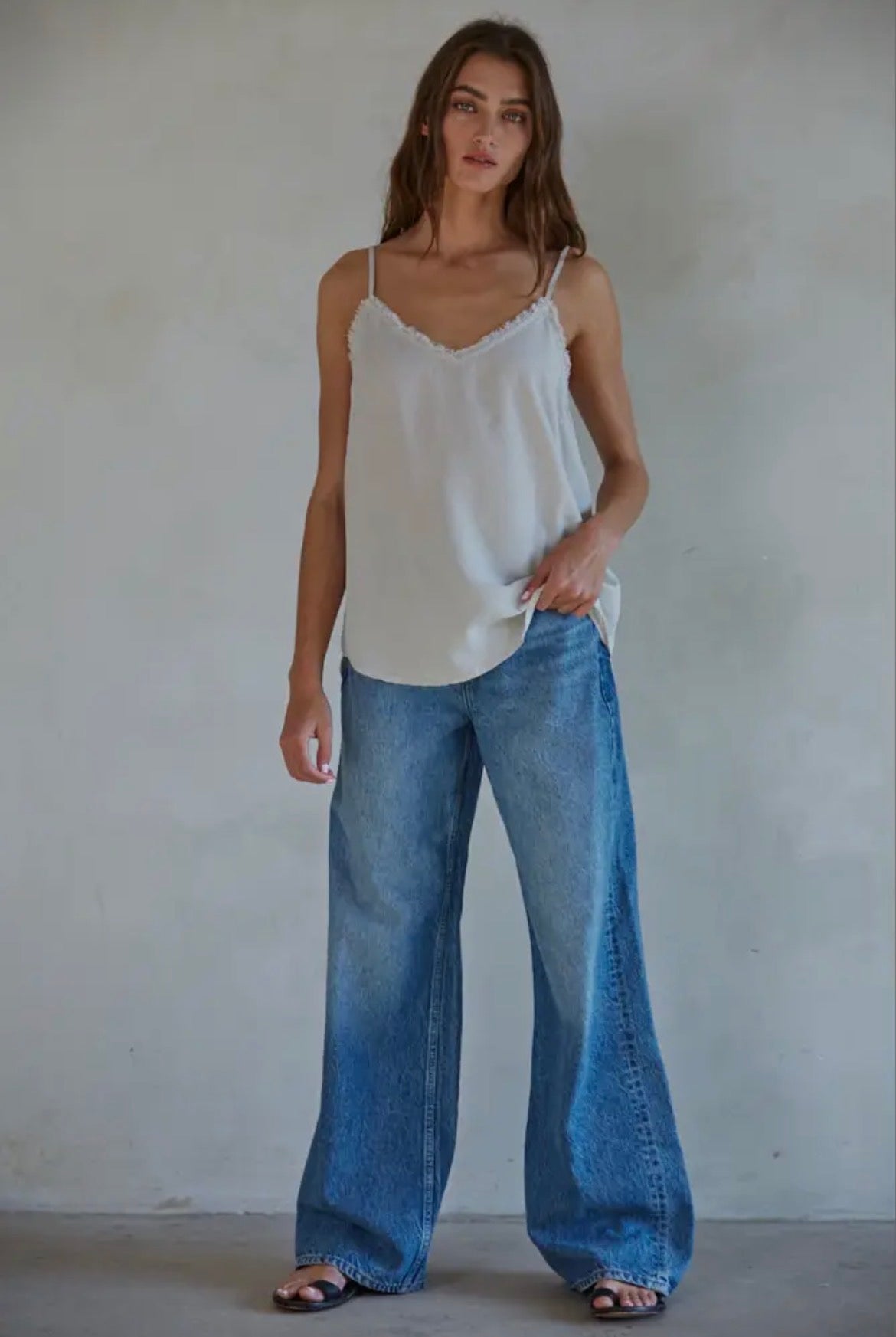 Woven Tencel Linen V-Neck
Spaghetti Strap Top