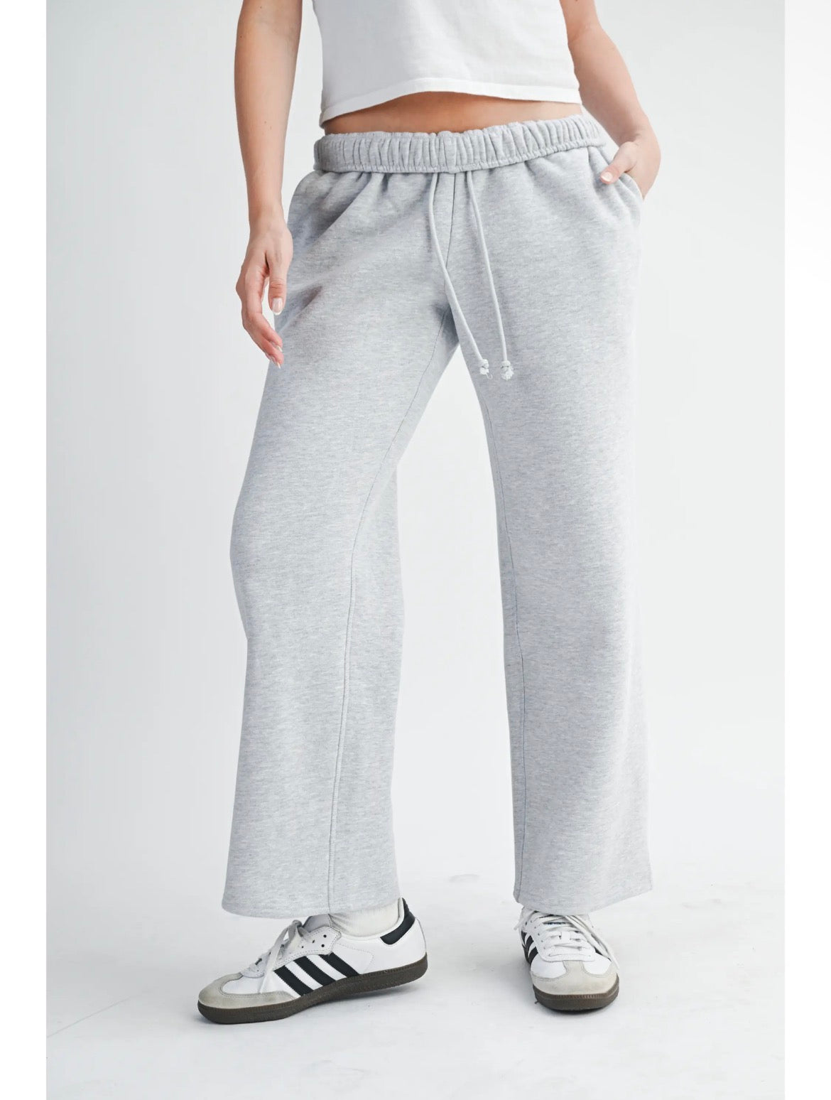 Relaxed Fit
Drawstring Sweatpants | Heather Gray
