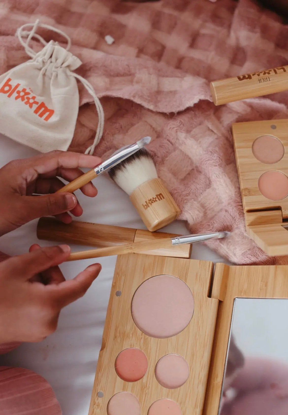 Bloom Makeup Kit