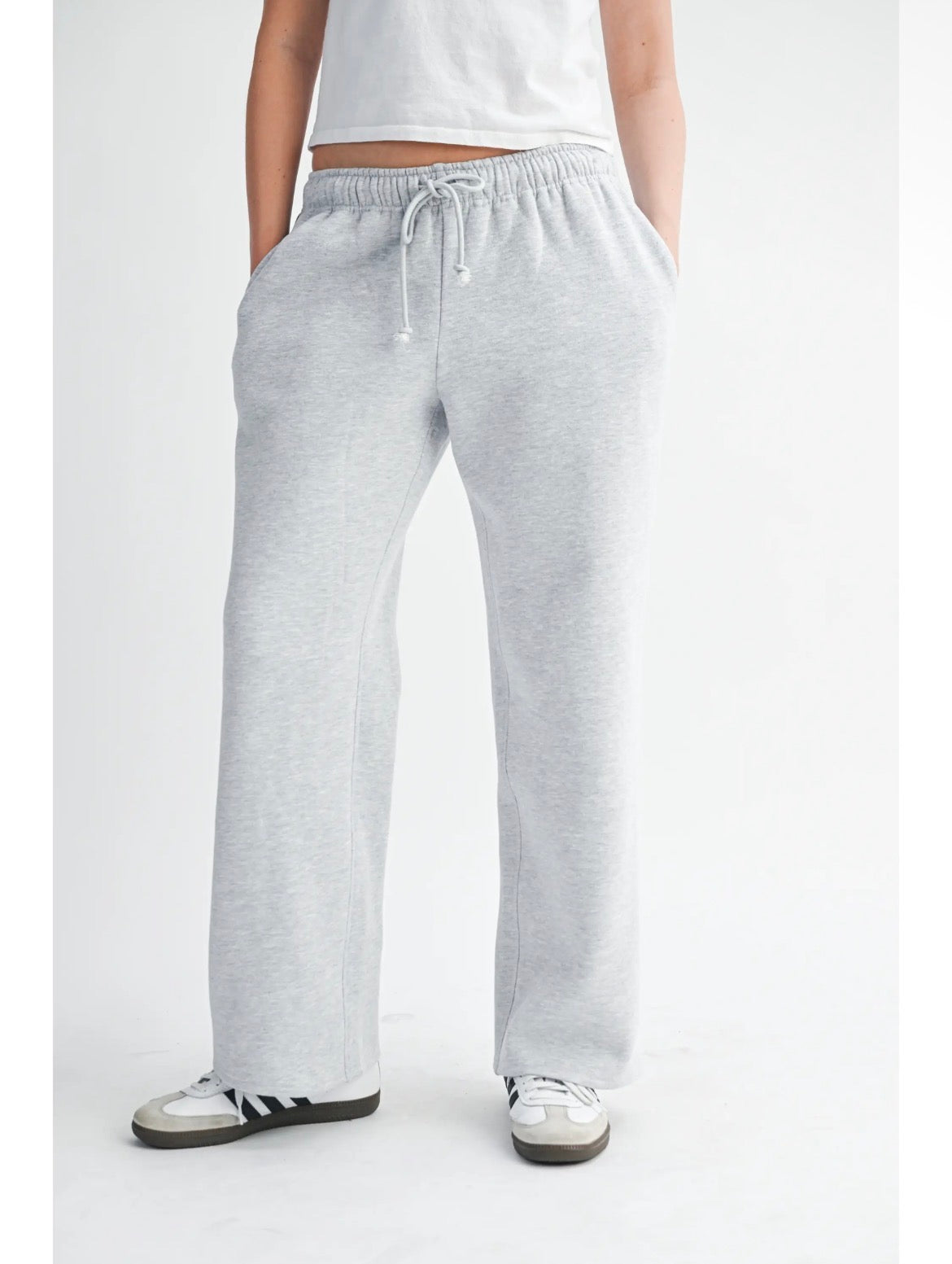 Relaxed Fit
Drawstring Sweatpants | Heather Gray