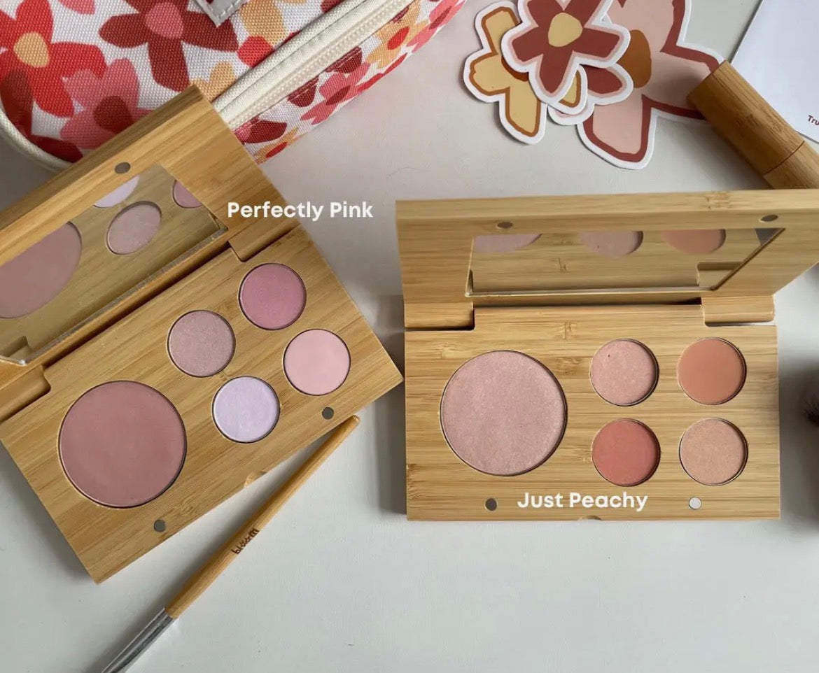 Bloom Makeup Kit
