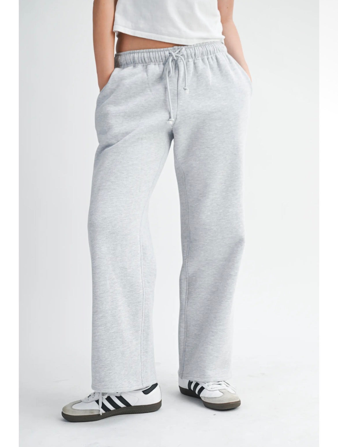 Relaxed Fit
Drawstring Sweatpants | Heather Gray