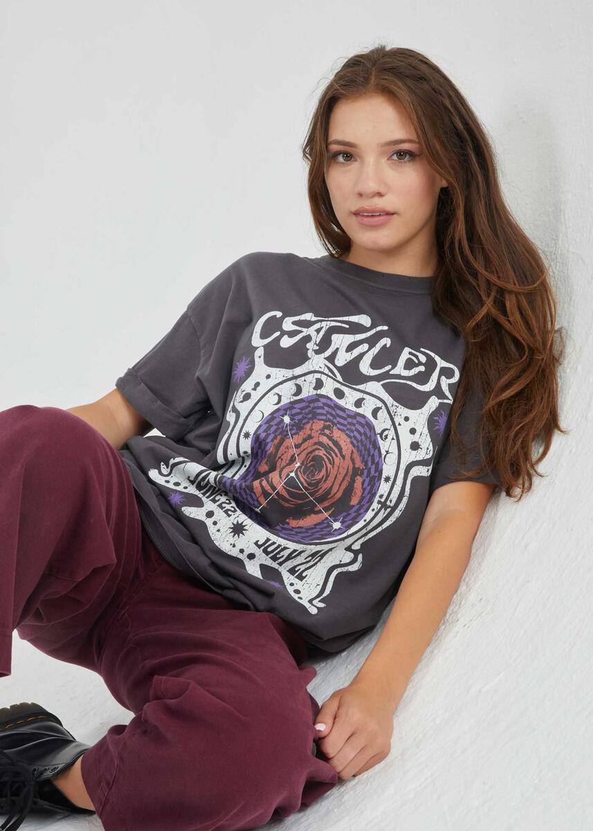 Girl Dangerous: Cancer Astrology Tee 6.21 - 7.22