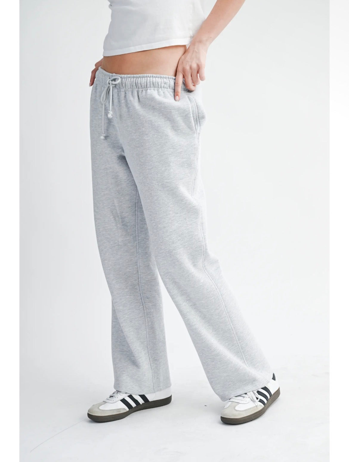 Relaxed Fit
Drawstring Sweatpants | Heather Gray