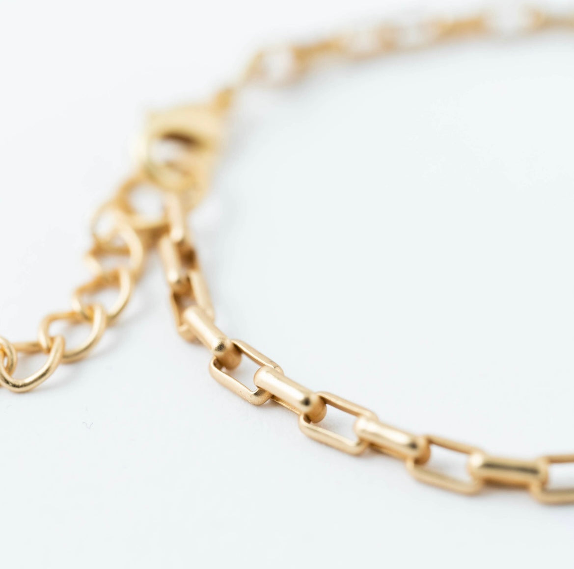 Matte Gold Paperclip Chain Bracelet