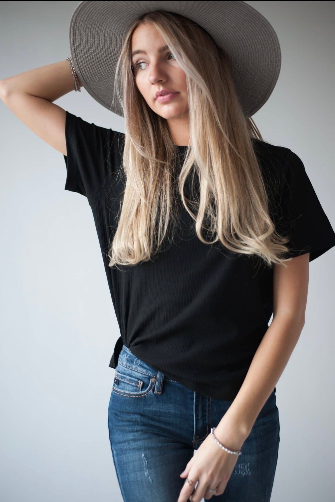 Rib Knit Split Hem Tee in Black