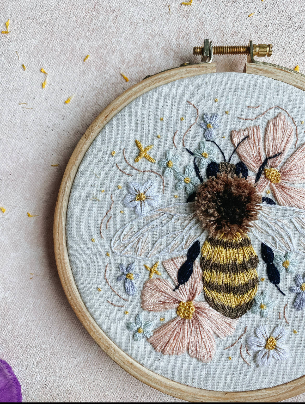 HoneyBee Embroidery Kit